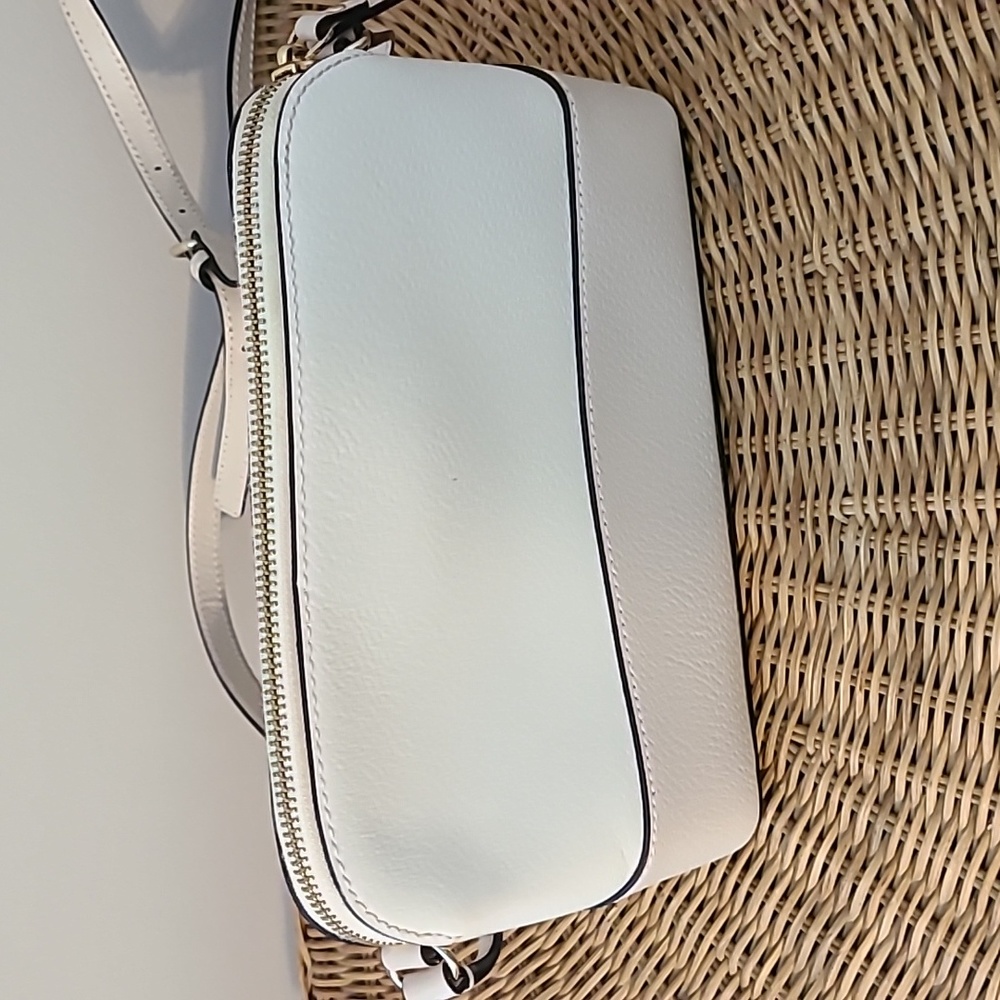 Neutral Kate Spade ♠️ Cross body - Picture 2 of 4